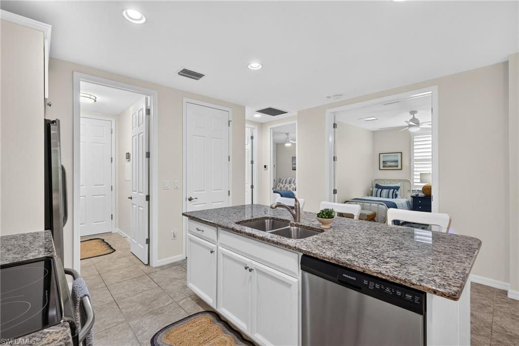 14939 Edgewater Cir , Naples, FL 34114 Photo