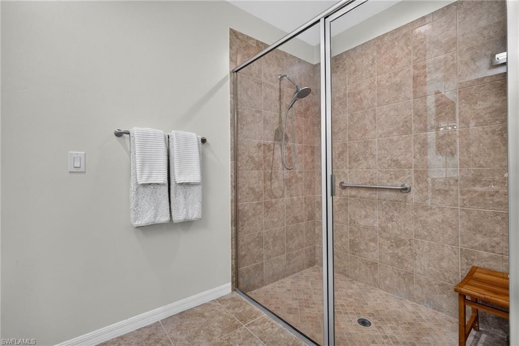 14939 Edgewater Cir , Naples, FL 34114 Photo
