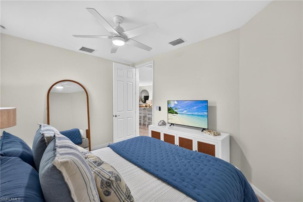 14939 Edgewater Cir , Naples, FL 34114 Photo