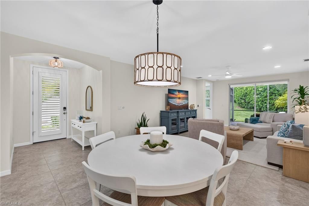 14939 Edgewater Cir , Naples, FL 34114 Photo