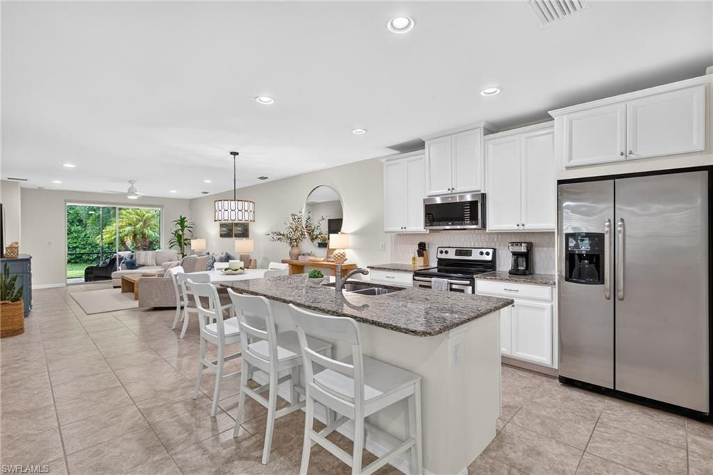 14939 Edgewater Cir , Naples, FL 34114 Photo