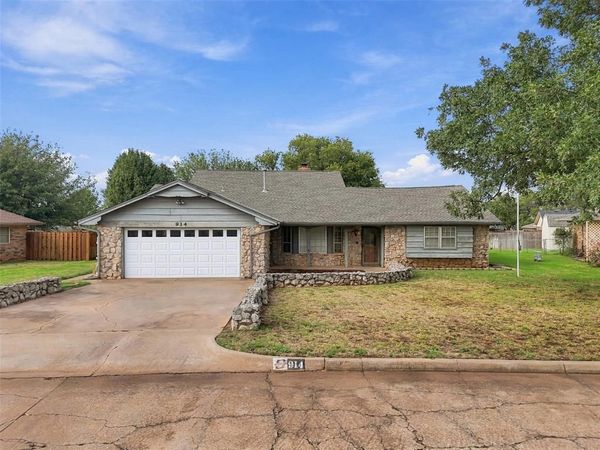 914 W Fay Avenue, Kingfisher, OK 73750