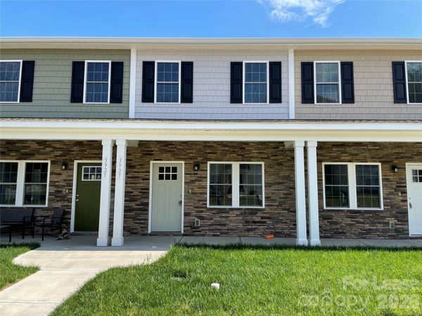 3927 Newhall Drive NW, Hickory, NC 28601