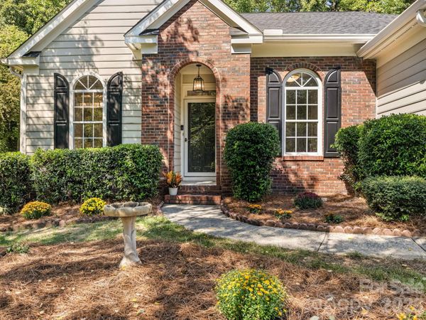4415 Highcroft Lane , Charlotte, NC 28269