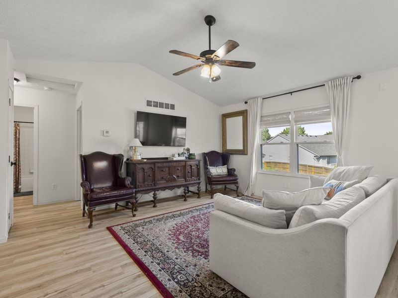 7954 Hickson Drive, Blacklick, OH 43004 Photo 7