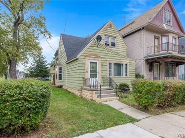 93 East Parade, New York, NY 14211