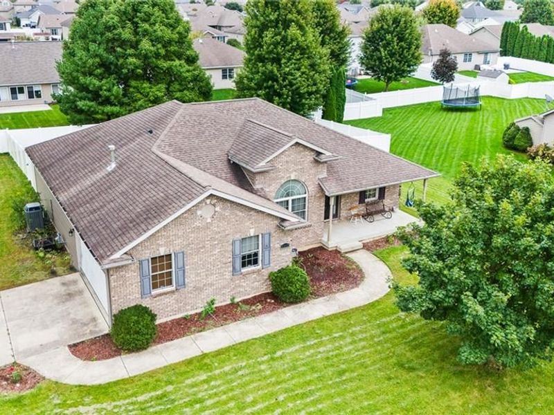 1111 Arbor Lane, Troy, OH 45373 Photo 9
