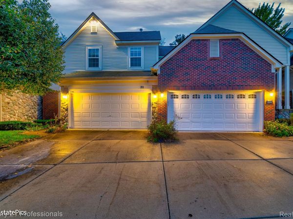 2195 PRESERVE Circle E, Unit 97, Canton Township, Mi 48188