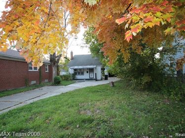 7761 Artesian Street, Detroit, Mi 48228