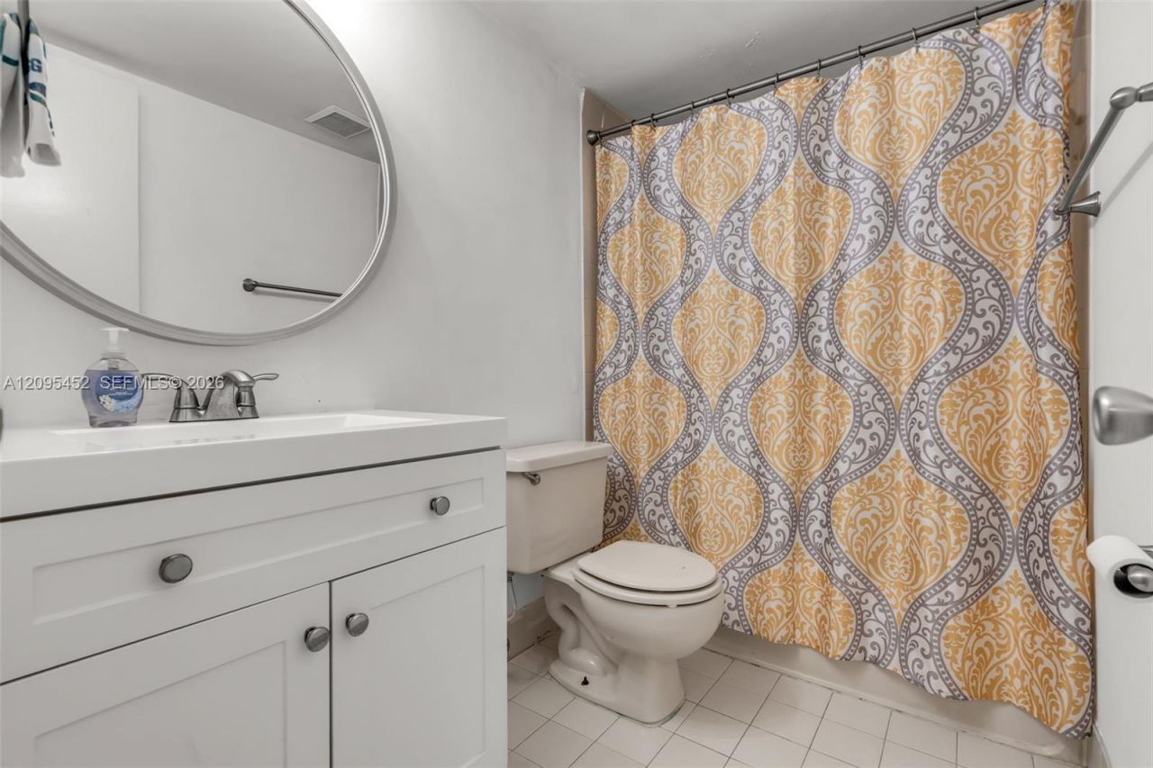 8630 NW 5th Ter , Unit 16-202, Miami, FL 33126 Photo
