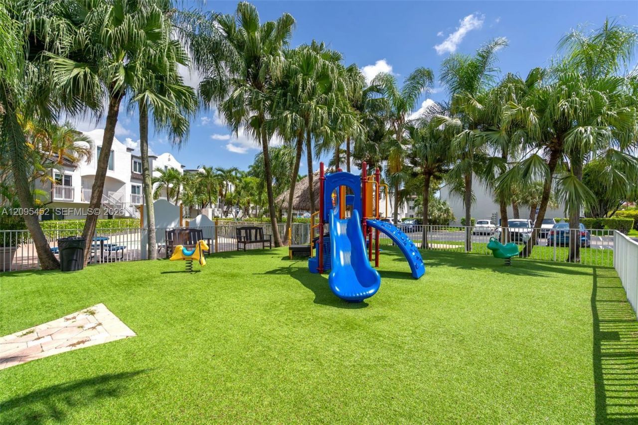 8630 NW 5th Ter , Unit 16-202, Miami, FL 33126 Photo