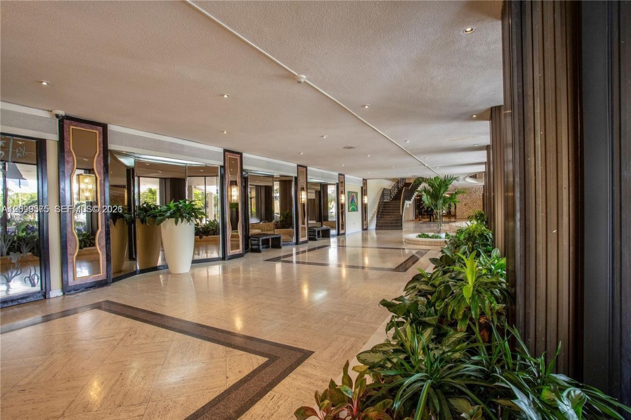 Please Call For Address, Unit 9Z, Miami Beach, FL 33140 Photo