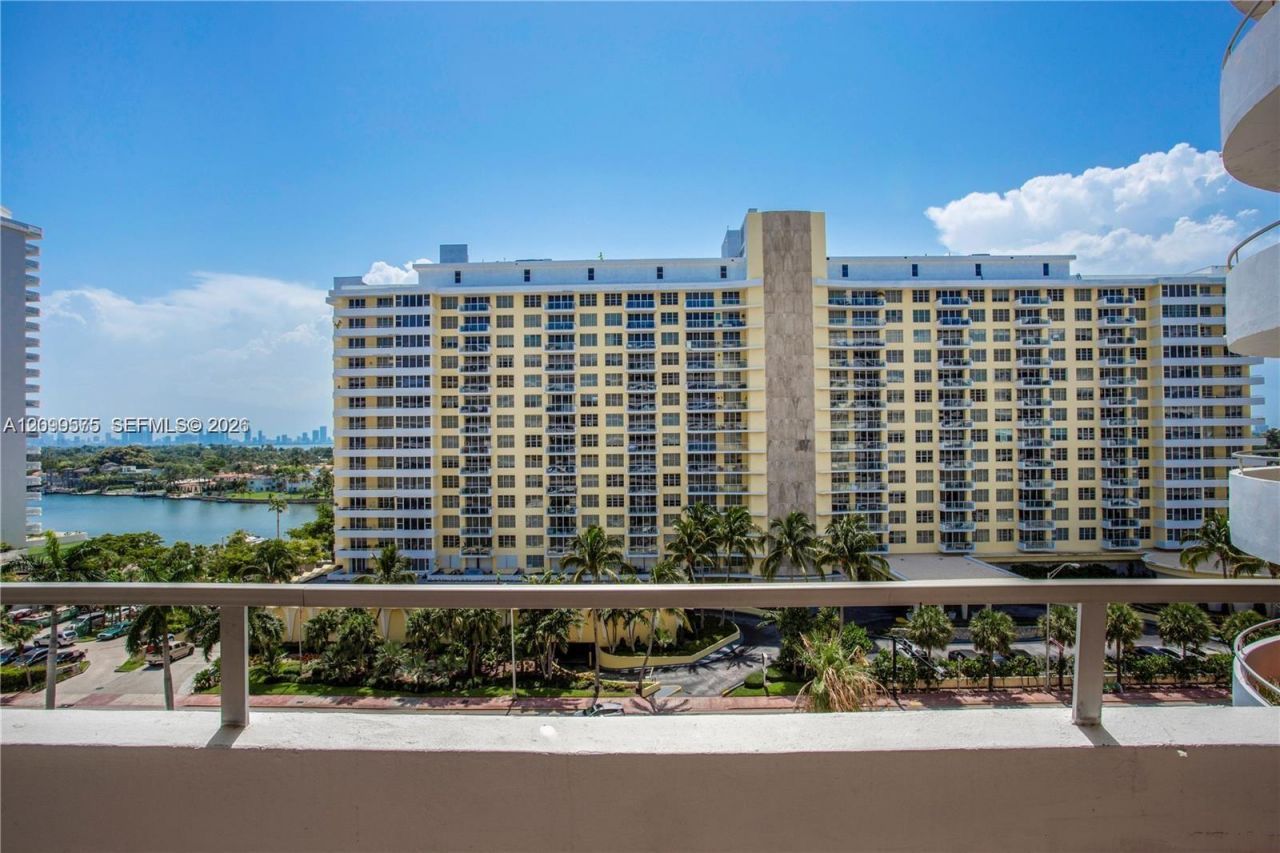 Please Call For Address, Unit 9Z, Miami Beach, FL 33140 Photo