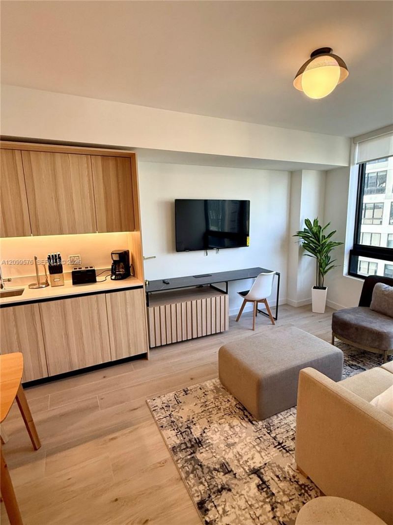 225 N Miami Ave , Unit 1604, Miami, FL 33128 Photo