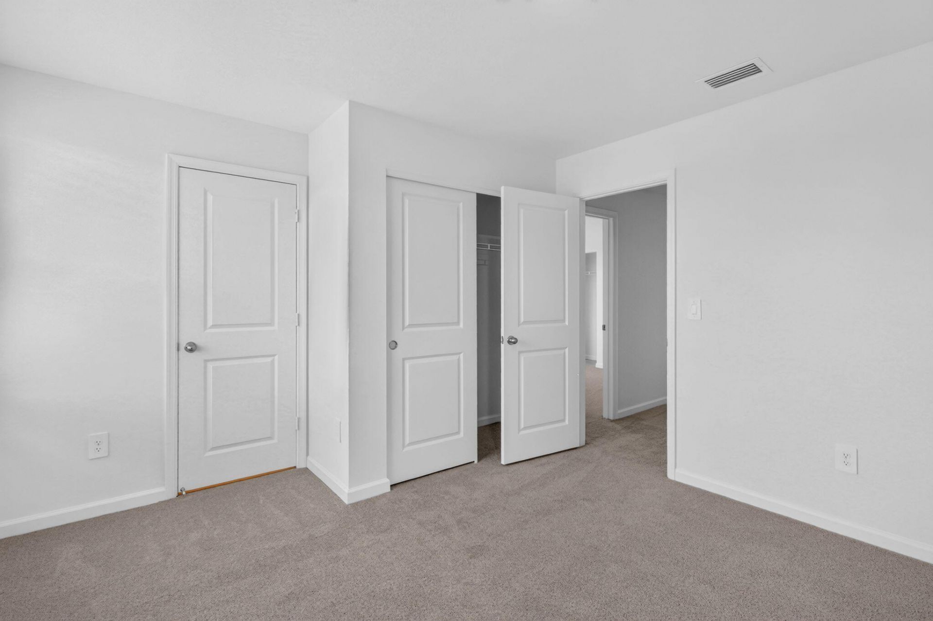 662 Salisbury Circle, Fort Pierce, FL 34982 Photo