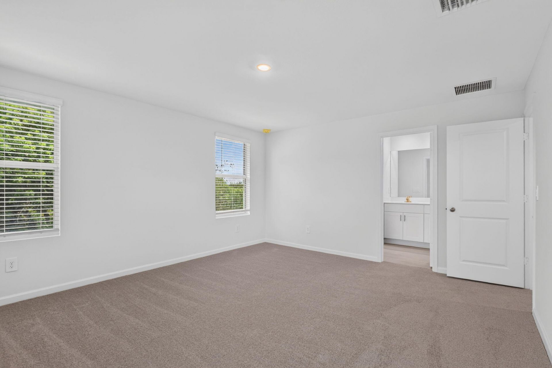 662 Salisbury Circle, Fort Pierce, FL 34982 Photo