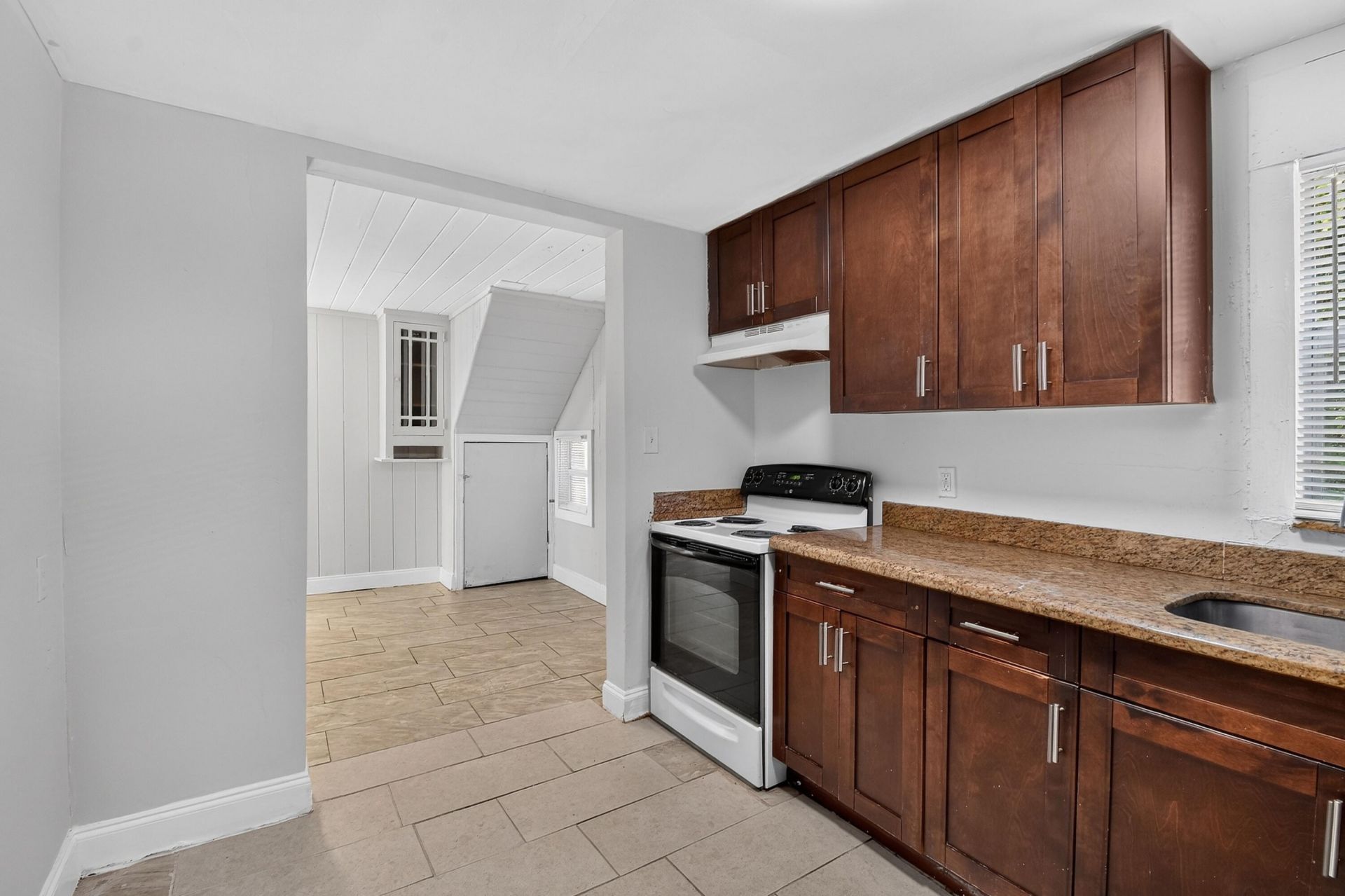 885 7th Street, West Palm Beach, FL 33401 Photo