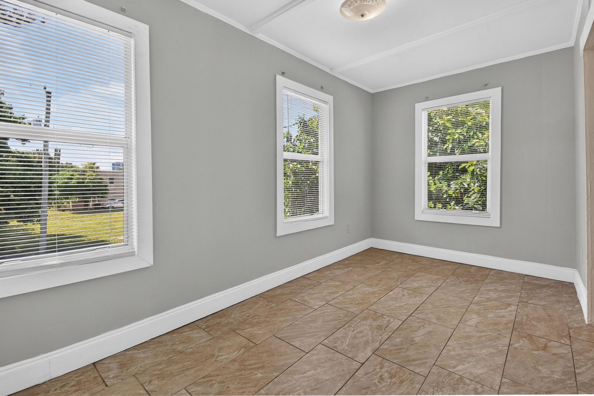 885 7th Street, West Palm Beach, FL 33401 Photo