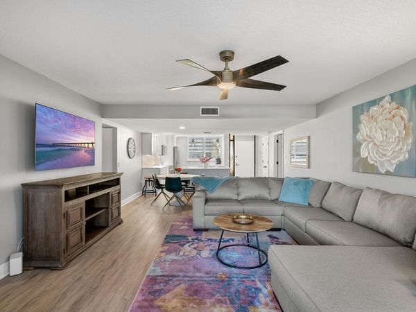 1825 TARPON Lane, Unit H106, Vero Beach, FL 32960