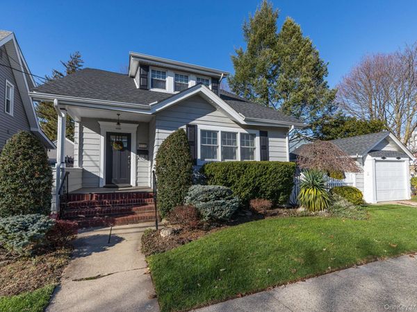 51 Ormond Street , Rockville Centre, NY 11570
