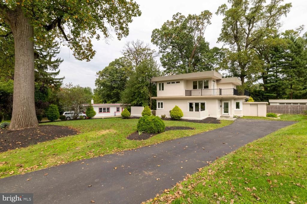 8107 GLADSTONE ROAD, GLENSIDE, PA 19038