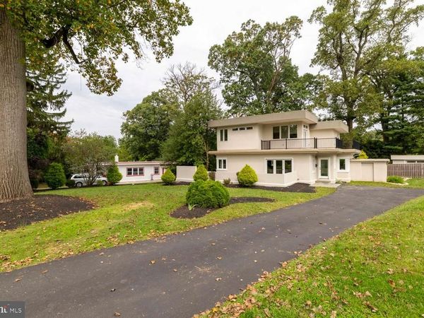 8107 GLADSTONE ROAD, GLENSIDE, PA 19038