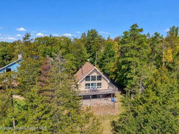 29 Fairy Court, Athens, NY 12015