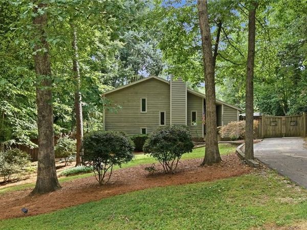 4009 Loch Lorien Road, Kernersville, NC 27284