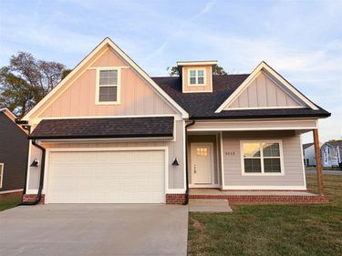 8810 Spartan Street , Bowling Green, KY 42104