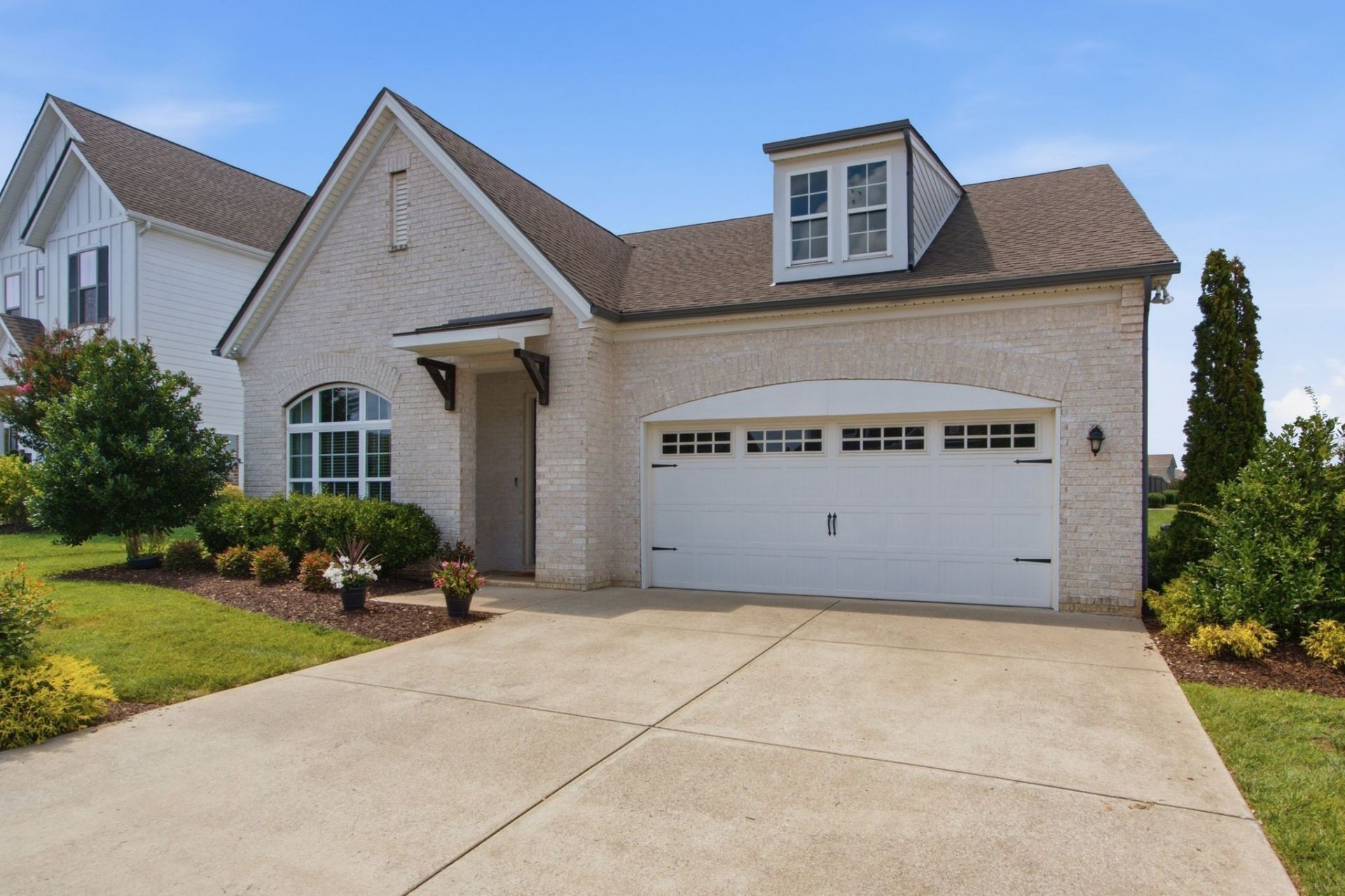 304 Eastwood Ln , Spring Hill, TN 37174 Main Photo