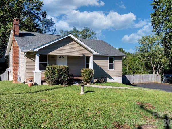 934 Fairview Drive SW, Lenoir, NC 28645