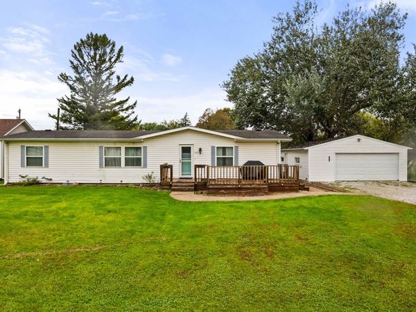 123 Hillcrest Avenue, Story City, IA 50248