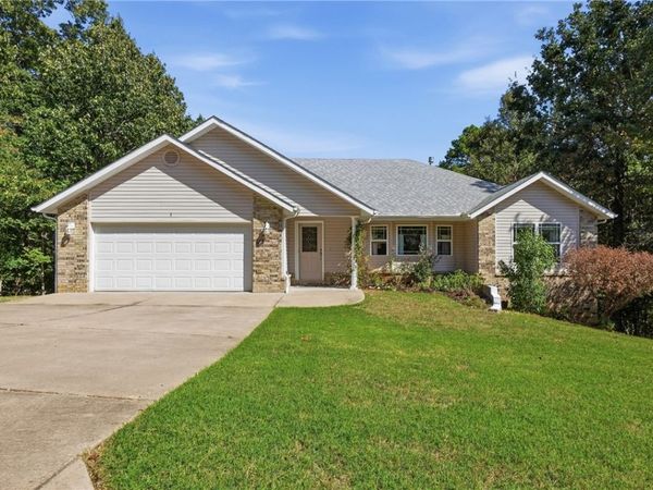 1 Bacton Lane , Bella Vista, AR 72714