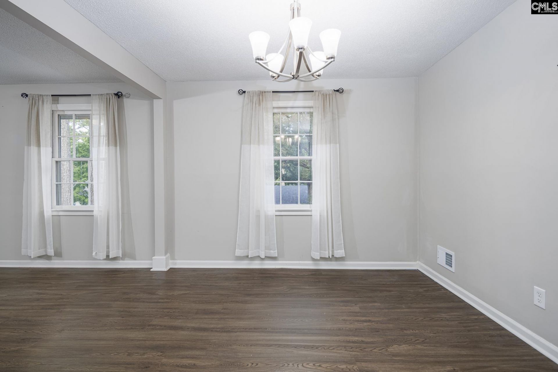 628 Zanark Drive  Photo 5