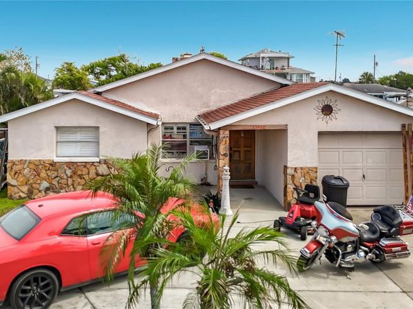 13920 BARNARD AVENUE , HUDSON, FL 34667