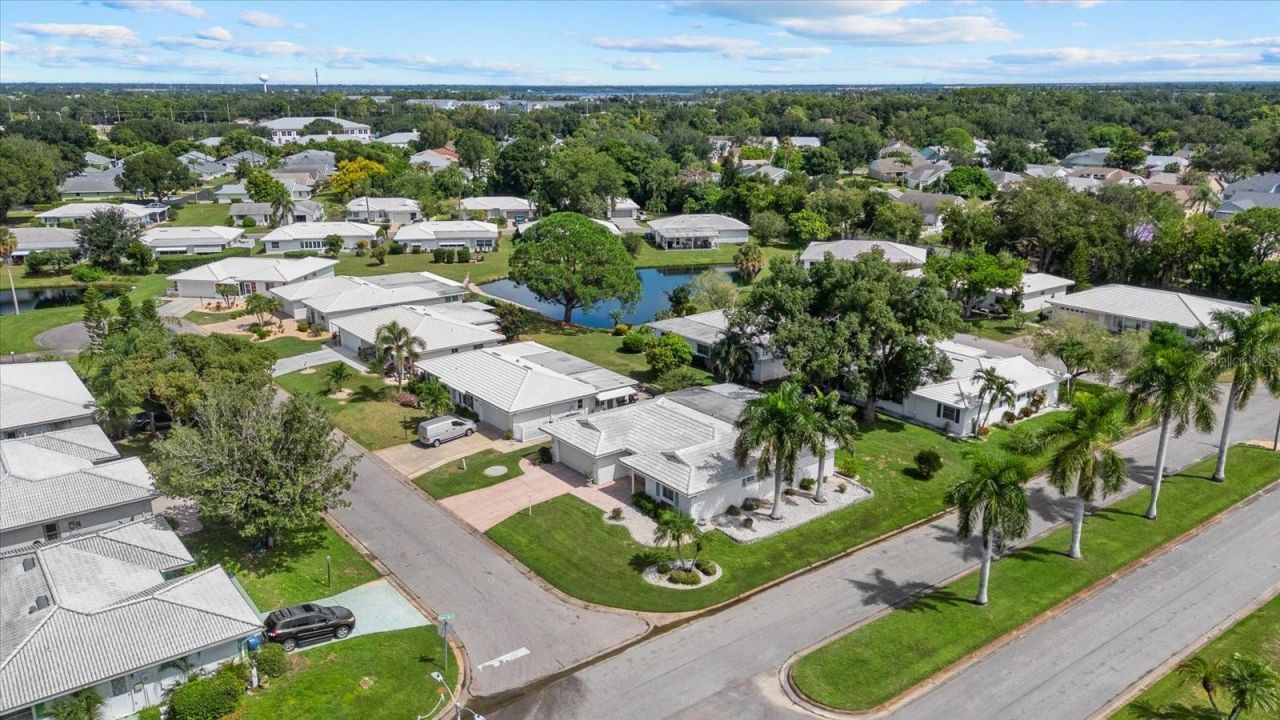 1507 N Knollwood Drive , Bradenton, FL 34208 Photo