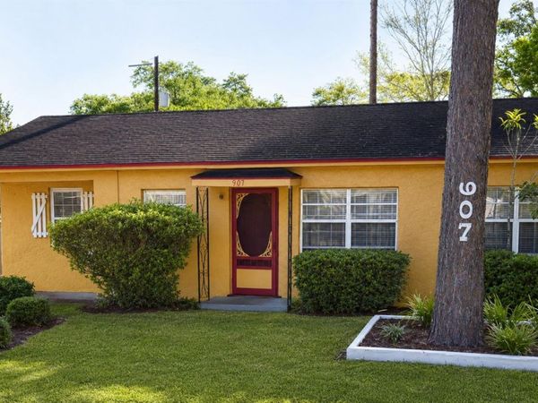 907 NE 24TH STREET , GAINESVILLE, FL 32641