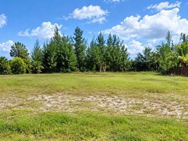 3607 NE 21 STREET , CAPE CORAL, FL 33909
