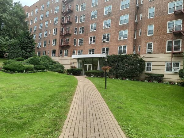 1304 Midland Avenue , Unit B41, Yonkers, NY 10704