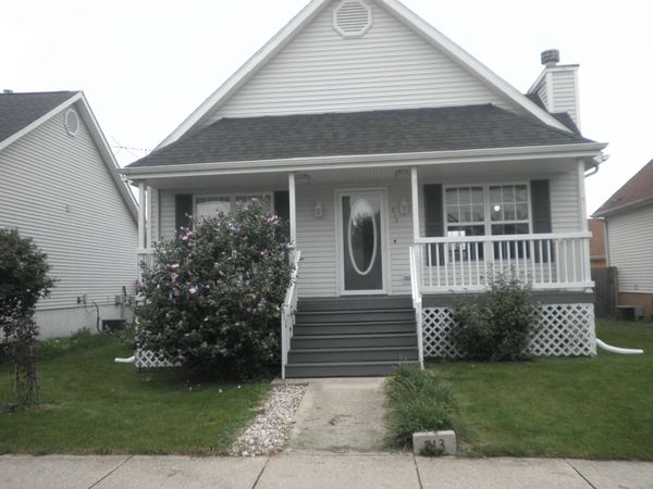 713 W PROSPECT Avenue, KIRKLAND, IL 60146