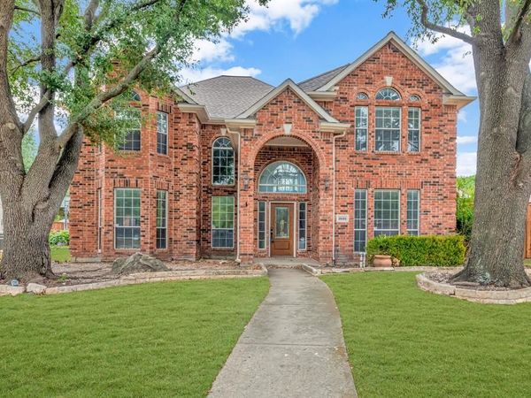 2632 Newcastle Drive, Carrollton, TX 75007