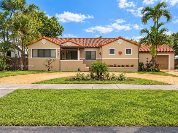 333 Whitethorn Dr , Miami Springs, FL 33166