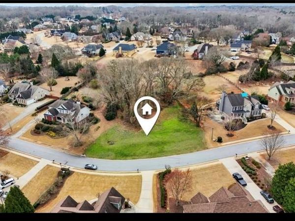 693 Reece Drive , Hoschton, GA 30548