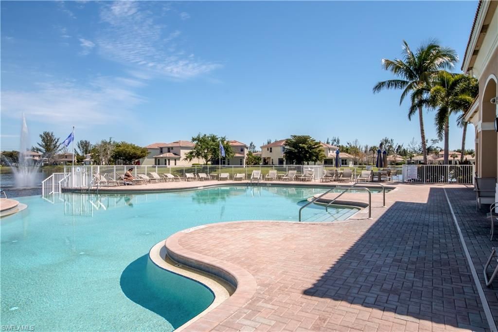 9221 Calle Arragon Ave, Unit 203, Fort Myers, FL 33908 Photo