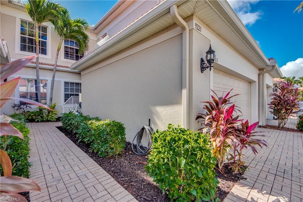 9221 Calle Arragon Ave, Unit 203, Fort Myers, FL 33908 Photo