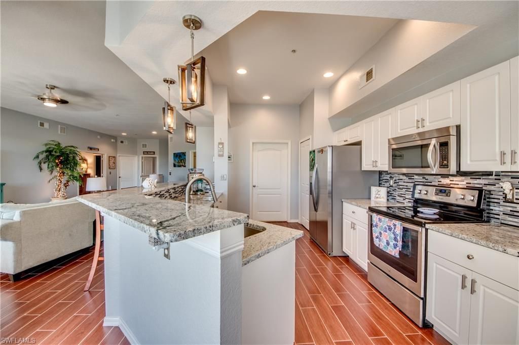 9221 Calle Arragon Ave, Unit 203, Fort Myers, FL 33908 Photo