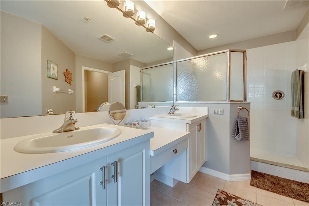 9221 Calle Arragon Ave, Unit 203, Fort Myers, FL 33908 Photo