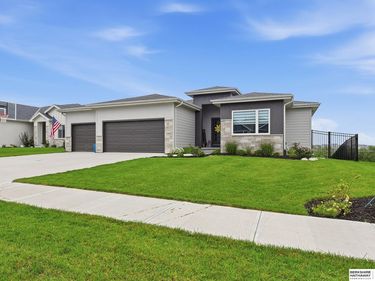 11015 N 169TH Street, Bennington, NE 68007