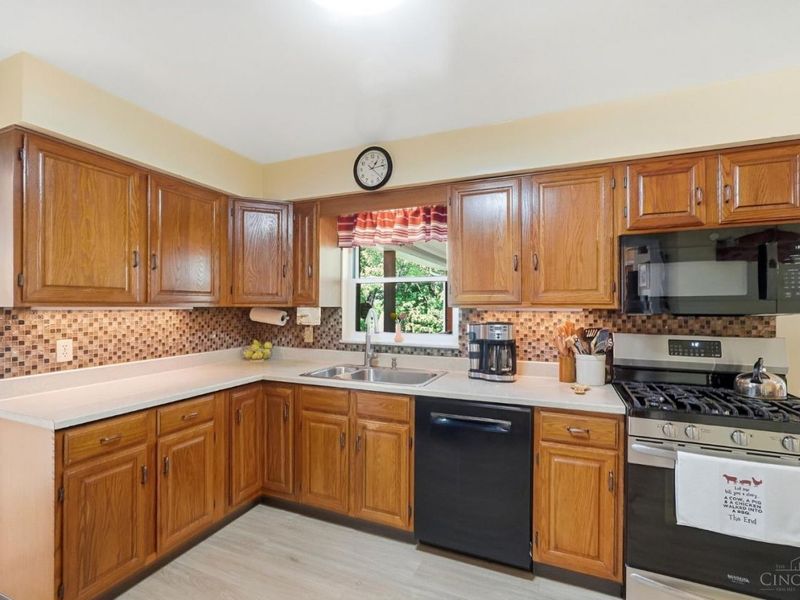 6396 Springmyer Drive, Green Township, OH 45248 Photo 18