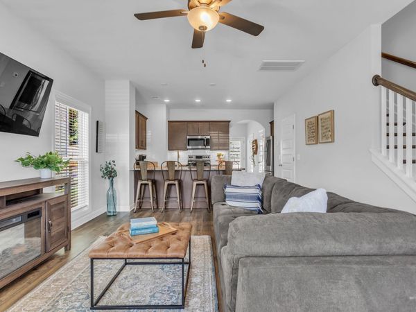 2563 Napa Valley Way, Columbia, TN 38401